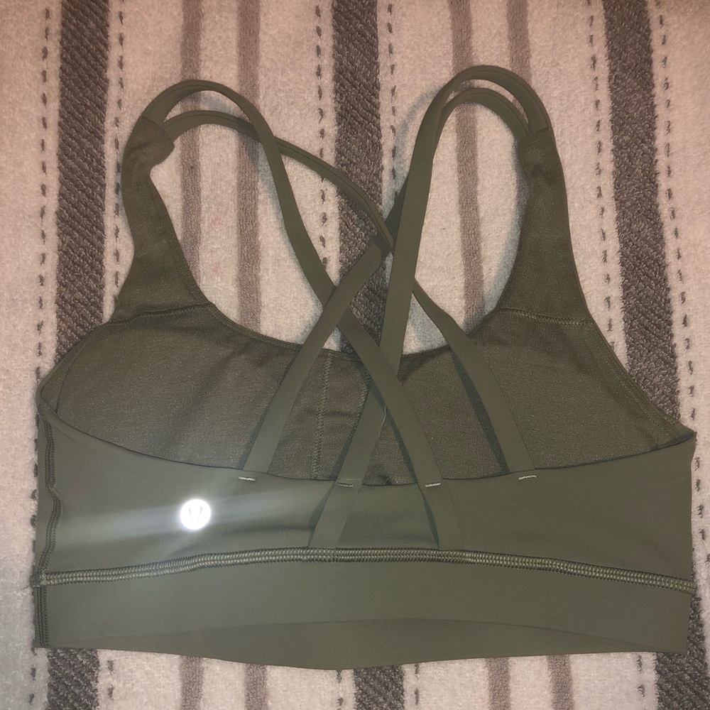 Lululemon sports bra